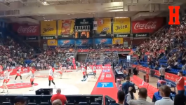 Košarkaši Partizana izviždani prilikom izlaska na parket