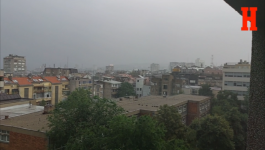 SPREMA SE NEVREME U BEOGRADU: Kiša lije u prestonici, sevaju munje