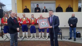 MOST BUDUĆNOSTI I SPAJANjA SRBIJE I CRNE GORE: Igor Mirović, na otvaranju Srpske kuće u Beranama