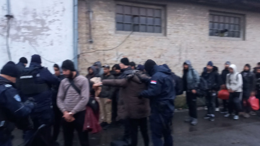 Akcija policije: Otkrivena ilegalna grupa migranata kod Sombora