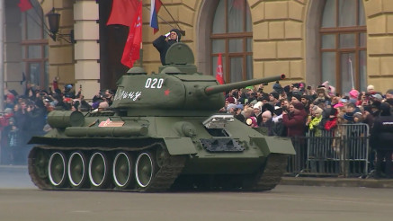 VELIKA PROSLAVA U VOLGOGRADU: Snimci sa parade povodom obeležavanja 80 godina Staljingradske bitke