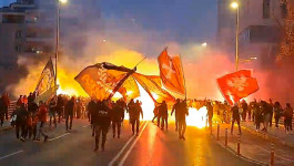 SPEKTAKL U PODGORICI: Korteo vatrenih Crnogoraca uz baklje prošetao ulicama prestonice