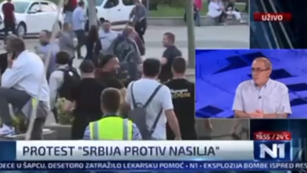 UDARALI ČOVEKA KAIŠEM: Desničari napravili incident na protestu