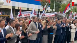 OGROMAN APLAUZ ZA PREDSEDNIKA: Vučić stigao na miting u Lazarevcu